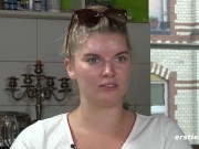 Ersties - Blonde Halb-Dänin Natascha fingert sich doggy auf dem Küchentisch 6/16