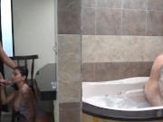 intercambio de parejas en el espa del club - sara blonder & jenifer play 12/16