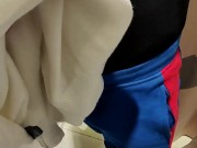 MILF se fait baiser par un jeune inconnu dans une cabine d'essayage 8/16