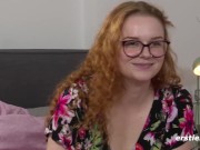 Ersties - 22-jährige Anabelle R. masturbiert mit Magic Wand 15/16