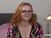 Ersties - 22-jährige Anabelle R. masturbiert mit Magic Wand 8/16