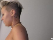 Neformal MILF rides cock instead of her bike ! Lick balls 11/16