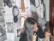 LA MUY INFIEL FOLLA CON SU HERMANASTRO MIENTRAS HABLA CON SU NOVIO POR LLAMADA 4/16