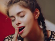 WOWGIRLS Amazing girl with beautiful eyes Alissa Foxy teasing us in this hot solo video 8/16