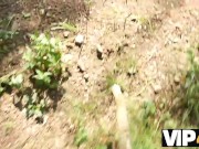 VIP4K. Strawberries are red, let's make a bet - Isabella De Laa 3/16