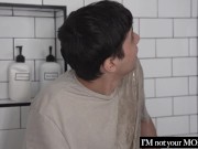 MILF Veronica Weston tempts Stepson 