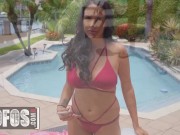 MOFOS - Damon Lurks On Sofi Ryan Until She Catches Him & Decides To Give Him A Taste Of Her Pussy 2/16