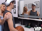 VIP4K. Perfect girlfriend uses her pussy to make boyfriend feel good 4/16