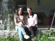 Ersties - Exhibitionistische Shoppingtour mit Sara und Mia 12/16