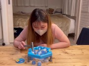 【個人撮影】 罰ゲームありのパーティーゲームでリモコンバイブ潮吹き♡我慢できず中出しSEXおねだり♡ HENTAI/個人撮影/ハメ撮り/看護師/潮吹き/中出し 7/16