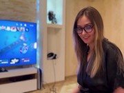 Tricky stepson fucks his naive stepmom while she is in virtual reality 1/16