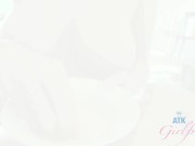 Two girl hookup with Brooke Wylde and Cassidy Banks dual handjob and blowjobs together POV 14/16