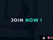 2 Sexy Lesbians Fuck Each Other's Faces 1/16