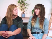 Ersties -Die Saarländerinnen Nicky F und Kate lecken und fingern sich gegenseitig 15/16