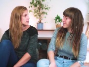 Ersties -Die Saarländerinnen Nicky F und Kate lecken und fingern sich gegenseitig 8/16