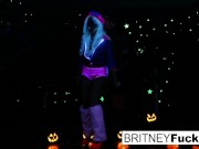 Hot blondes share Halloween scare 2/16