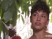 Ersties - Polyamore Lexi aus Berlin masturbiert sinnlich 5/16