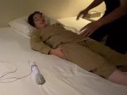 【素人／女子大生／おもちゃ】マッサージに来た女子大生（推定Ecup）に電動マッサージを使ったら、見事に。。。（サンプル） 13/16