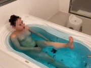 【素人／女子大生／おもちゃ】マッサージに来た女子大生（推定Ecup）に電動マッサージを使ったら、見事に。。。（サンプル） 2/16