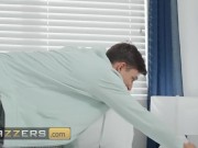 BRAZZERS - Sultry Nika Venom Makes Her Rommies Jordyn Falls & Parker Intrigued About Her New Toy 3/16