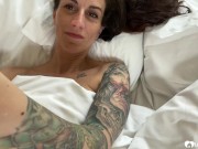 Brunette babe masturbating 1/16