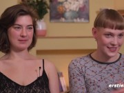 Ersties - Emma K und Amanita haben intensiven Spaß mit Dildo 16/16