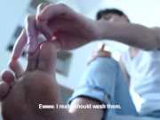 Nikola and her bare feet at home - teaser 7/16