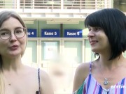 Ersties - Heißes Treffen in Berlin zwischen Emily und Marie S 9/16