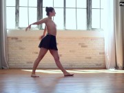 Figly Migly shows her incredible performance 4/16