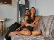 Gli squirto sul cazzo mentre mi sborra sulla figa dopo che ho scoperto il suo video game porco 1/16