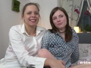 Ersties - Sam und Julia P lecken sich gegenseitig ihre erogenen Zonen 7/16