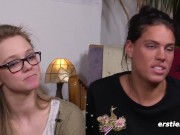 Ersties - Holly lädt die dominante Cataleya zu sich nach Hause ein, um gefingert zu werden 14/16