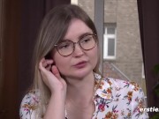 Ersties - Bisexuelle Emily aus Braunschweig masturbiert mit Vibrator 6/16