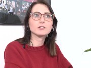 Ersties - Die 20-jährige Lia aus Magdeburg masturbiert mit Fingern und Analplug 11/16